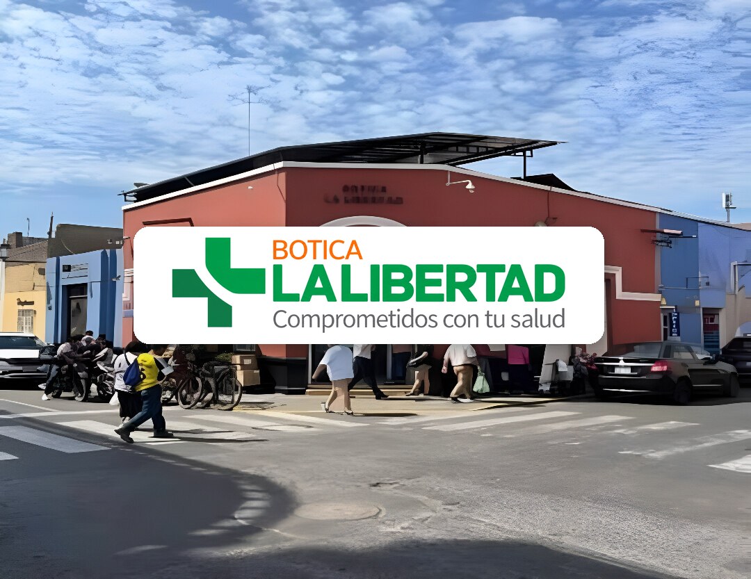 Fachada de Botica La Libertad en Trujillo